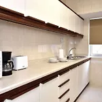 Bright & Spacious 2 Bedroom With Marina View דירה