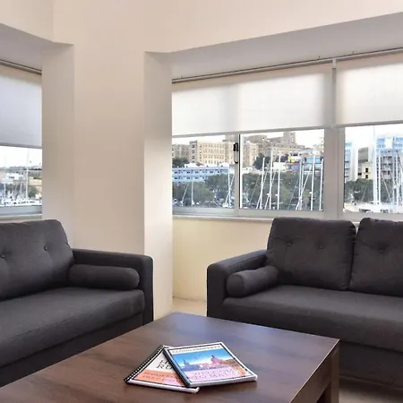 Bright & Spacious 2 Bedroom With Marina View Appartement Msida
