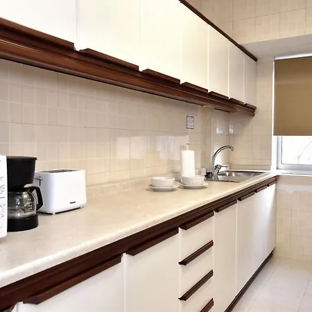Bright And Spacious 2 Bedroom With Harbour View - 3 Apartment