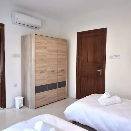 Bright & Spacious 2 Bedroom With Marina View Appartement