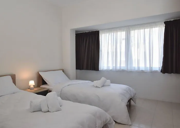 Bright & Spacious 2 Bedroom With Marina View * Msida