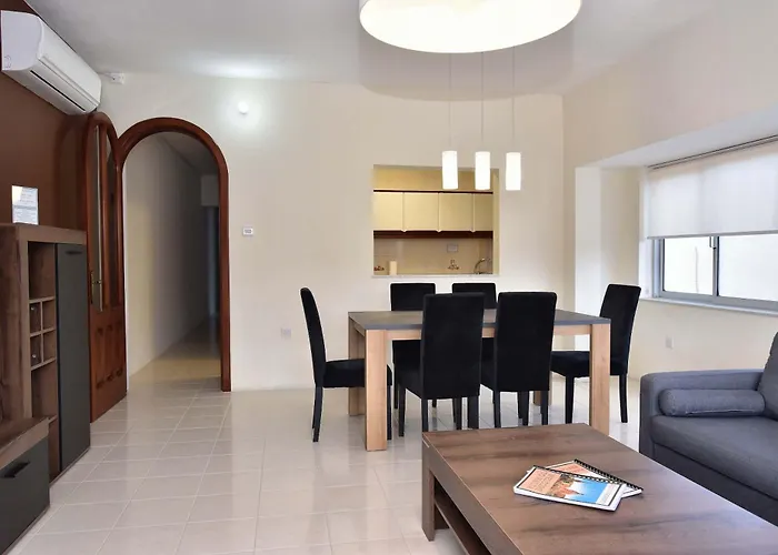 Apartment Bright & Spacious 2 Bedroom With Marina View